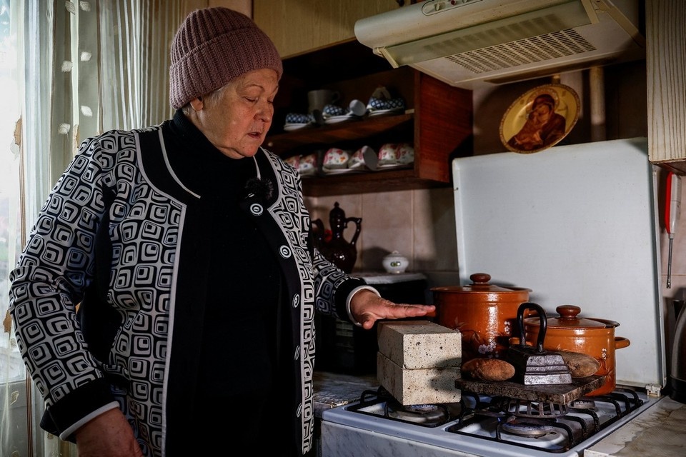    Украина балансирует на грани гуманитарной катастрофы, и ей срочно необходимо энергетическое перемирие. REUTERS