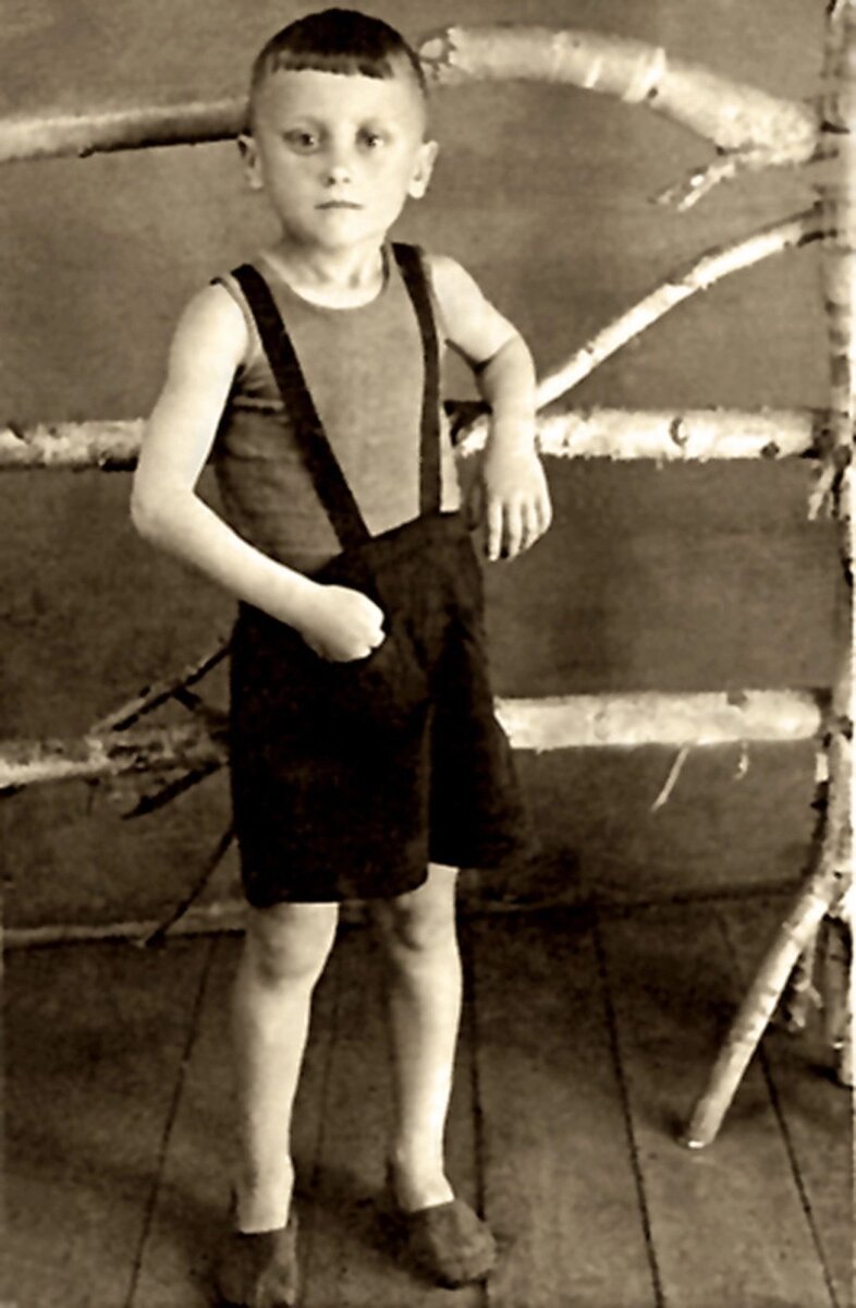    В детстве Володя Мулявин жил в Свердловске и Магнитогорске. Фото: Из архива