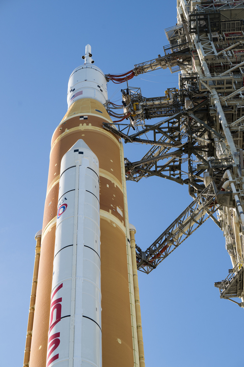 Ракета SLS. Фото: NASA  📷
