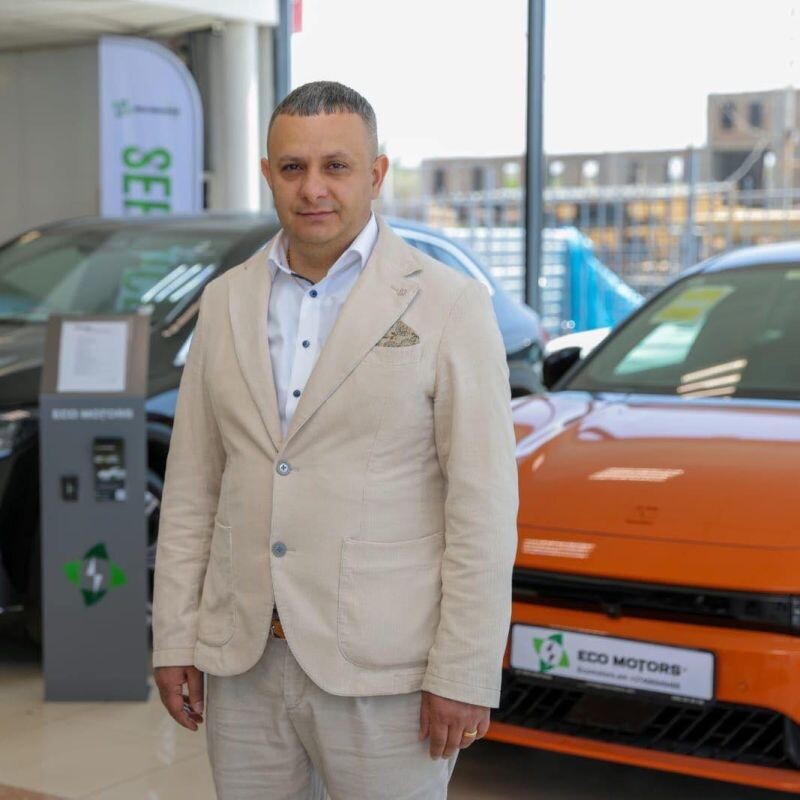 Руководитель компании по импорту и продаже электрокаров «Экомоторс ЭЙ ЭМ» Армен Абрамян