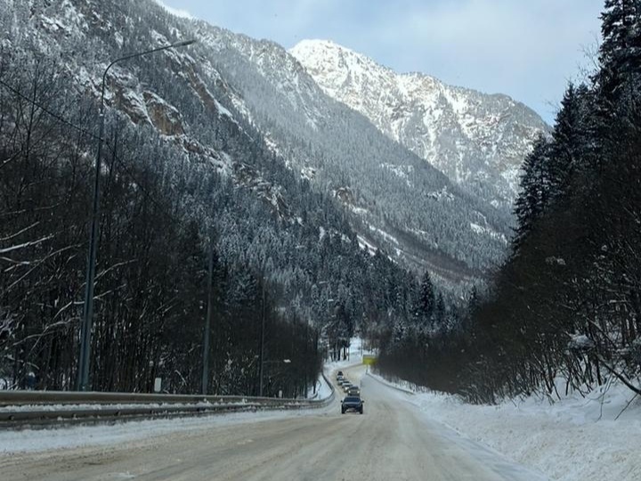 В Лаго-Наки, а также горных курортах Адыгеи и Кубани в воскресный выходной прогнозируют погоду с преобладанием облачности, тумана, низких температур и осадков