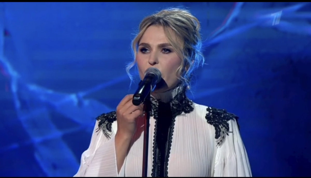 Пелагея на церемонии премии «Своя колея»