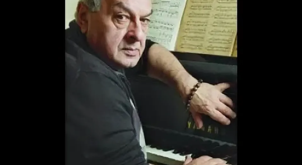 Левон Оганезов: как шутка в автобусе победила войну в семье и привела его в Америку