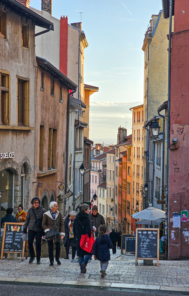 Прогуливаясь по улочкам Лиона
