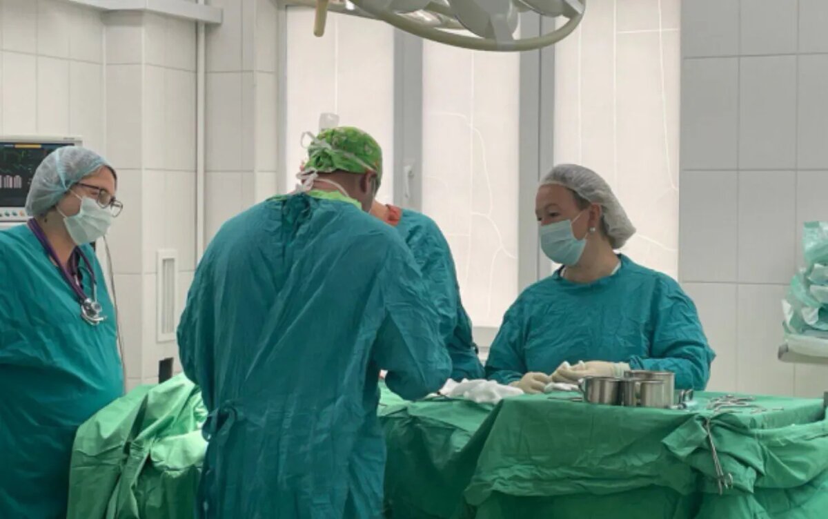    В Ижевске хирурги ГКБ№9 спасли пациента с проникающим ранением сердца