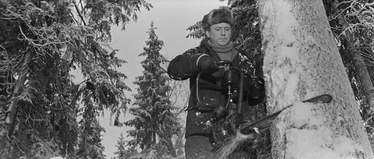 Герой -труженик стройки — главный герой того времени 