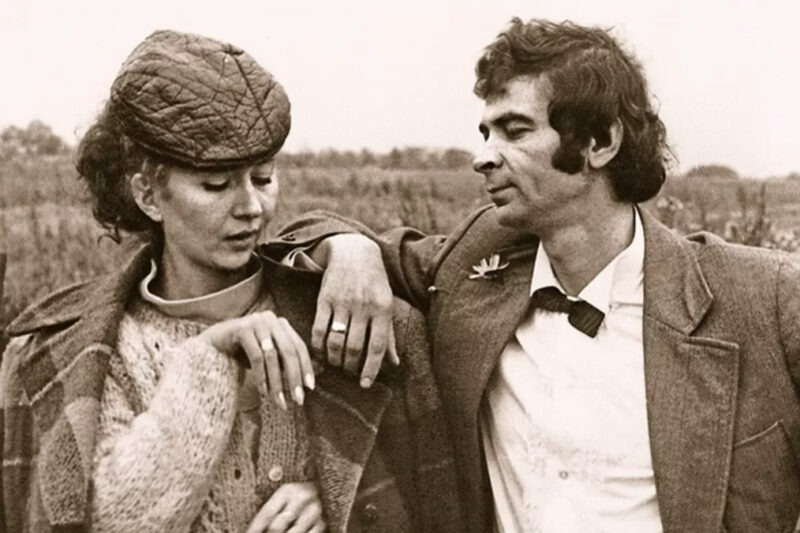    Илья Олейников и его любимая жена Ирина