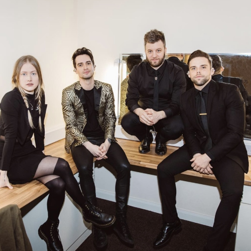    Panic! At The Disco / camoesradio.com