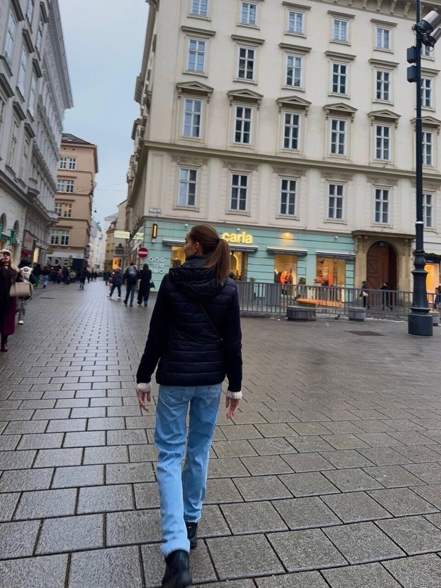    Сестры Аверины уехали в Австрию   Дина Аверина