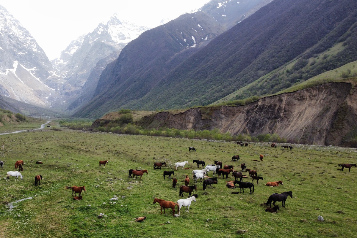 Мидаграбинские водопады (Северная Осетия)