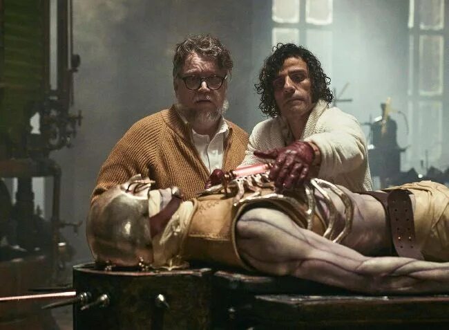 Netflix. 2025 год. 2 часа 30 минут. КиноПоиск: 7.5. KinoOrel - 59/100. Фантастика, драма. Режиссёр: Гильермо Дель Торо. В ролях: Оскар Айзек, Джейкоб Элорди, Миа Гот, Кристоф Вальц. 