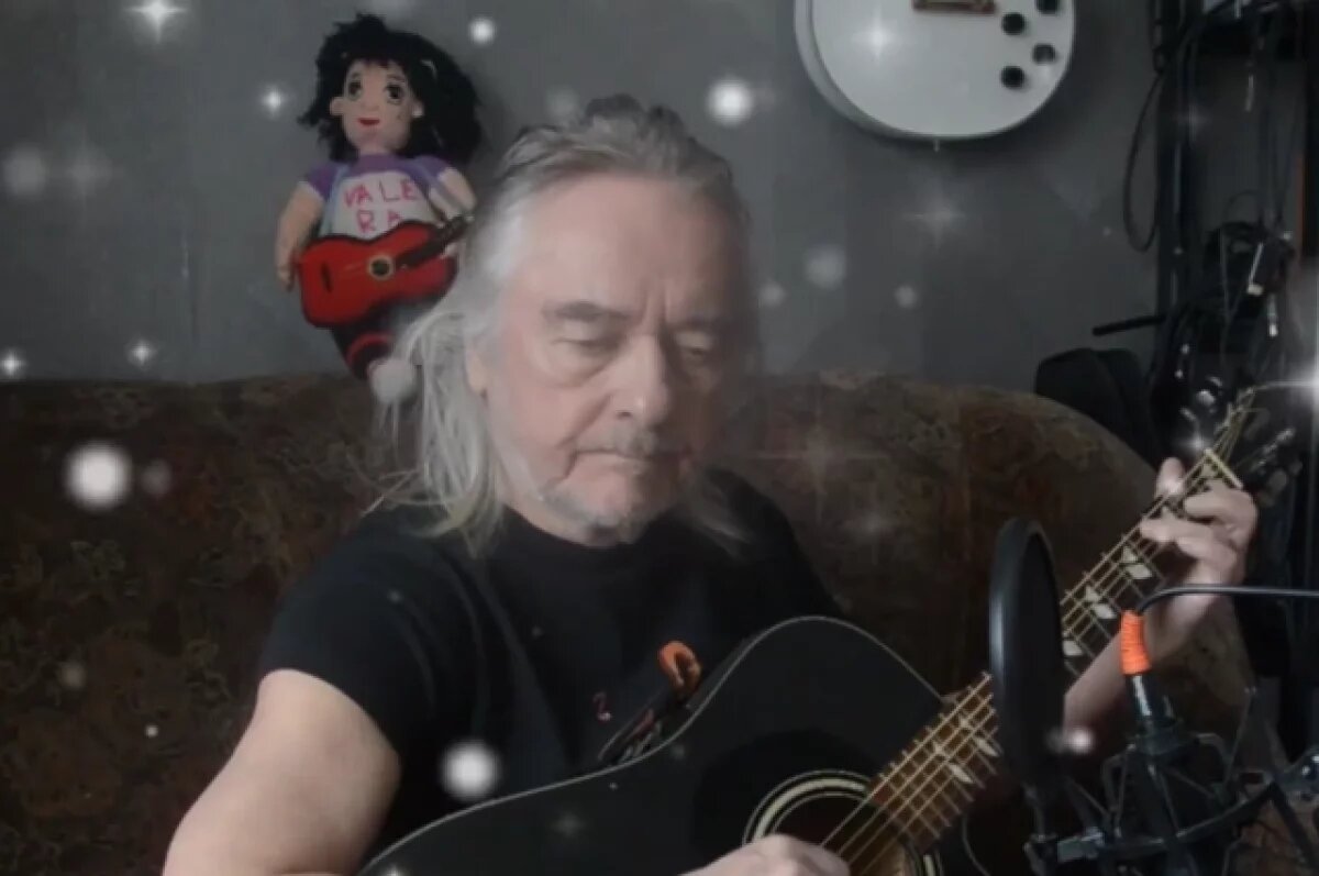    Друг умершего музыканта Рыманова рассказал о проклятии гитаристов «Любэ»