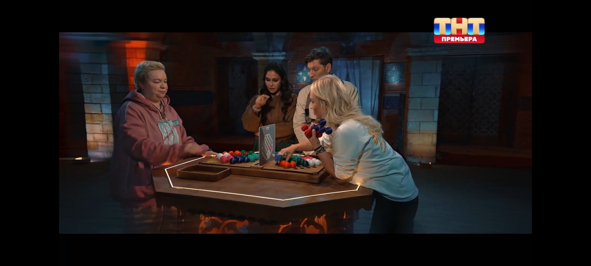 Алена Блин выиграла Малое испытание в третьем выпуске. Екатерина Гордон покинула шоу