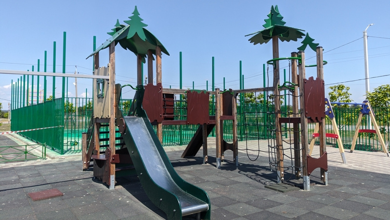    Детская площадка Фото: Дмитрий Ахмадуллин / / ИА «Победа26»