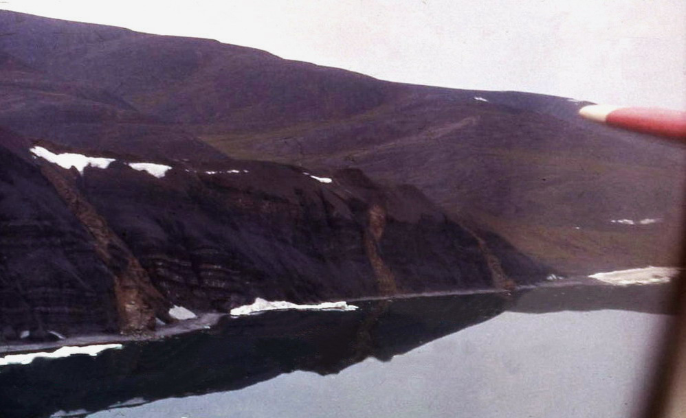 Полёт у высоких берегов