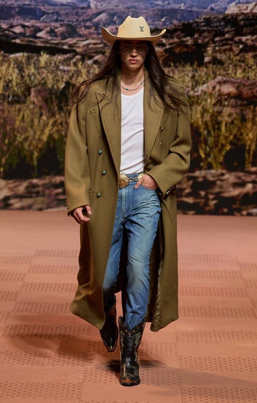 Коллекции Louis Vuitton (фотография взята из открытого источника)