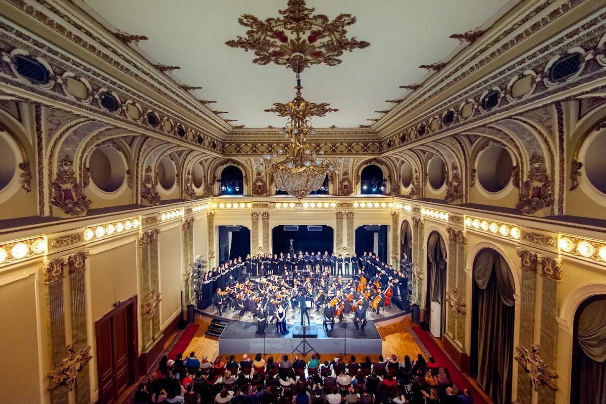 Тбилисский академический театр им. Шота Руставели