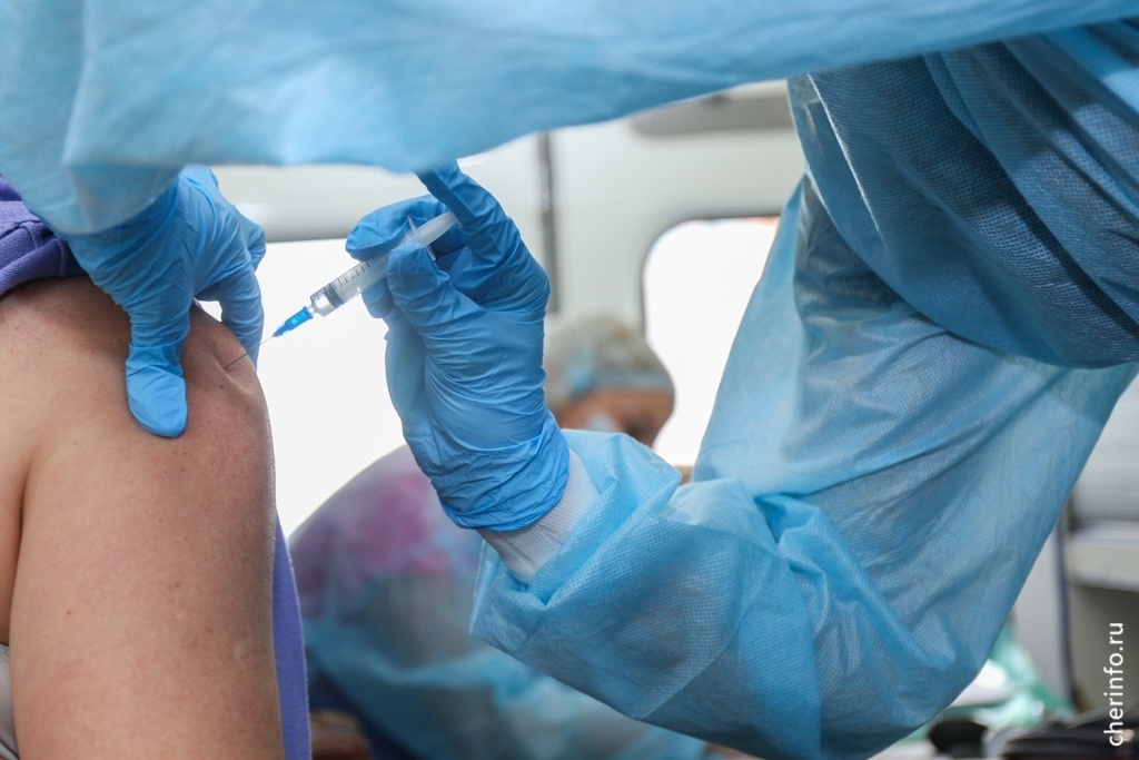    Вакцинация проводится по национальному календарю профилактических прививок. В него включены 12 обязательных прививок от туберкулеза