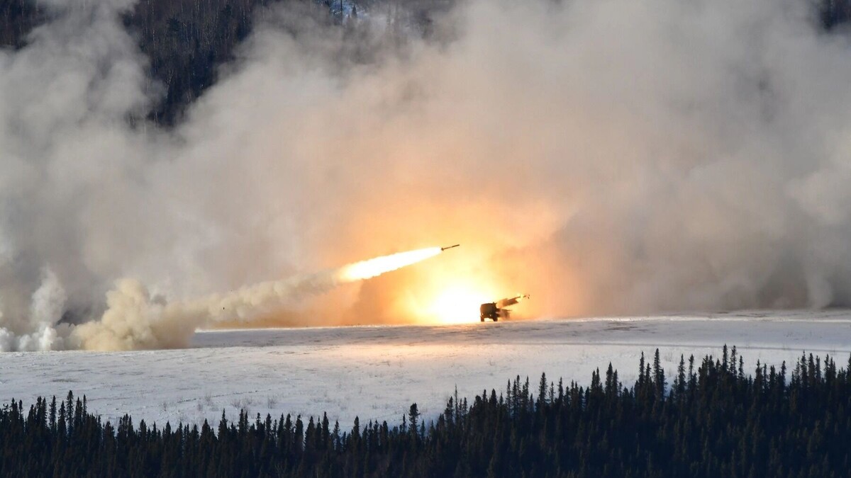 Белгород сотрясли взрывы: что известно о масштабнейшем обстреле. Фото: Eve Baker / Zuma\TASS