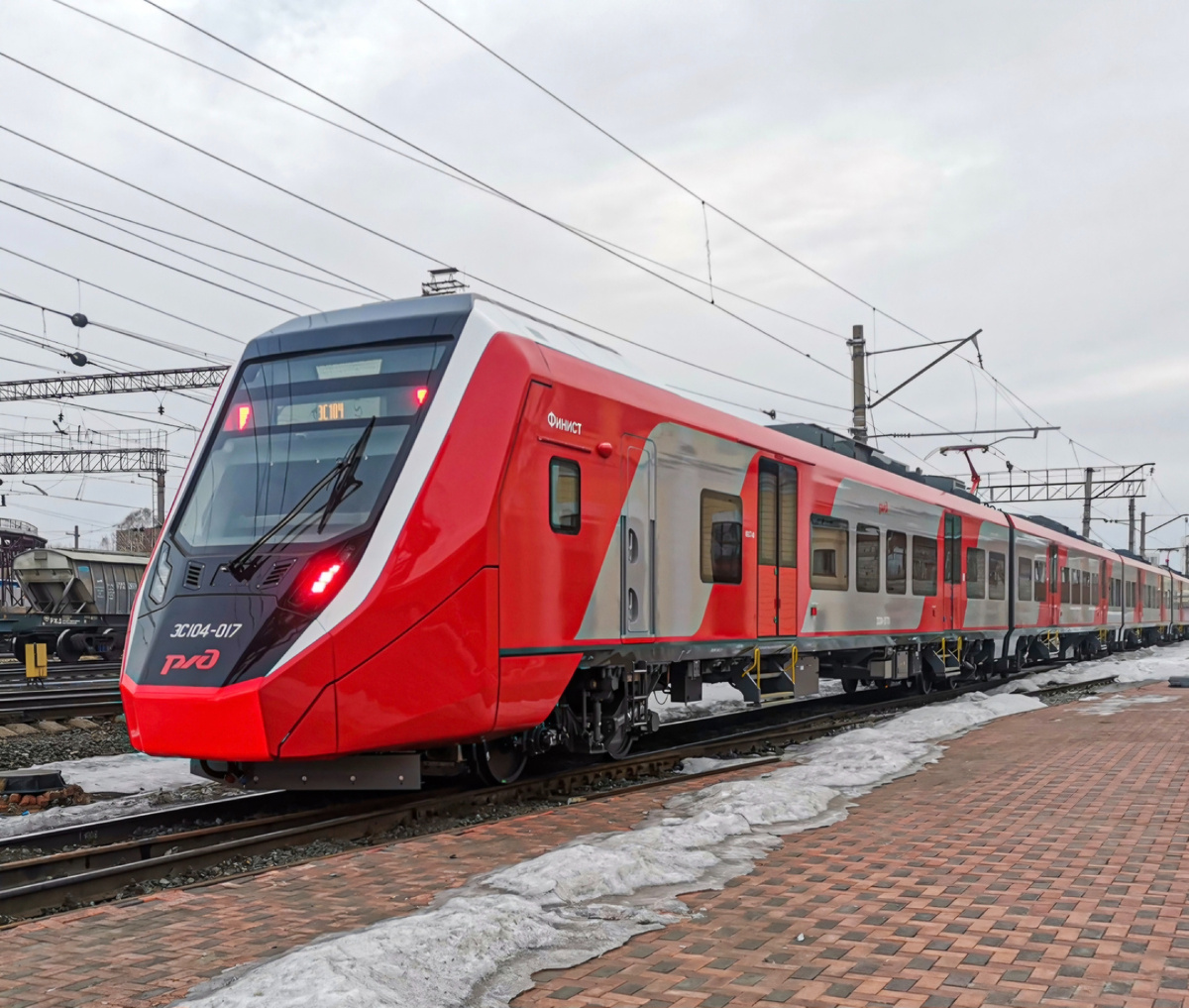 Скоростной электропоезд "Финист"