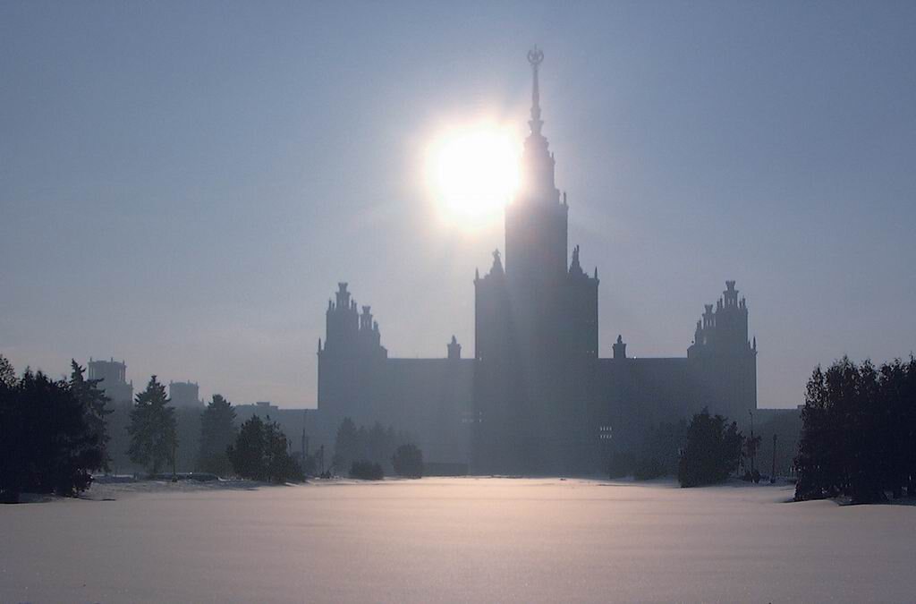 Главное здание МГУ