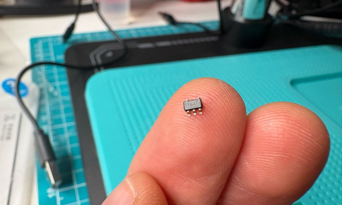 Типовая "болячка" Xiaomi Mi TV Stick 4K – выход из строя микросхемы c маркировкой 16AF