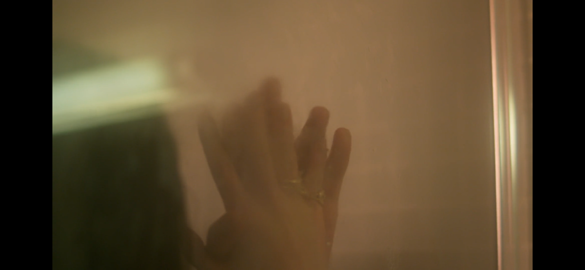 Стоп кадр из сериала «Далёкий город»