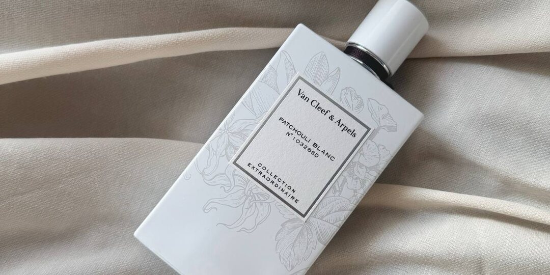 Van Cleef Patchouli Blanc
