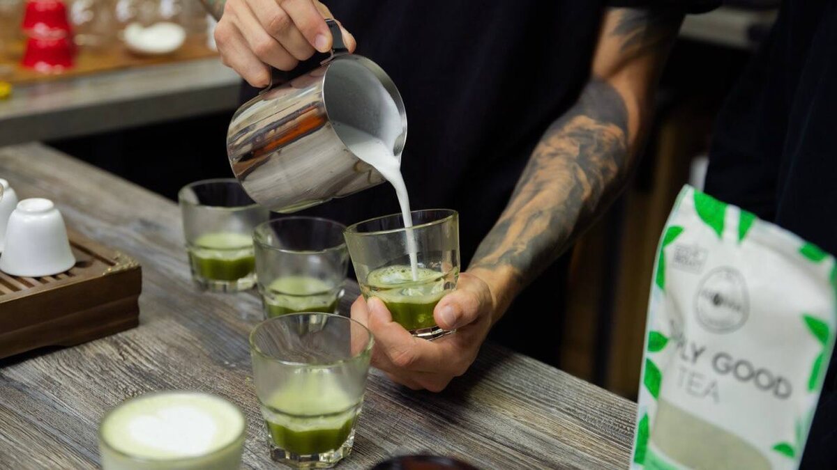 Приготовление матча латте