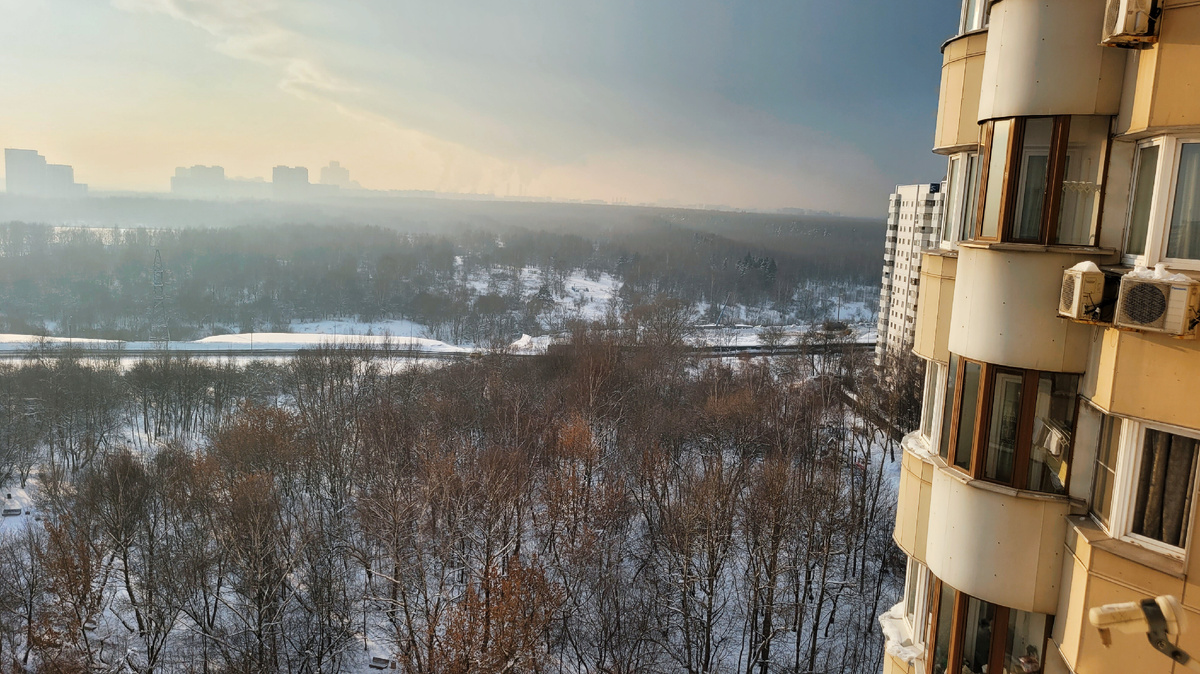 Вид из окна.