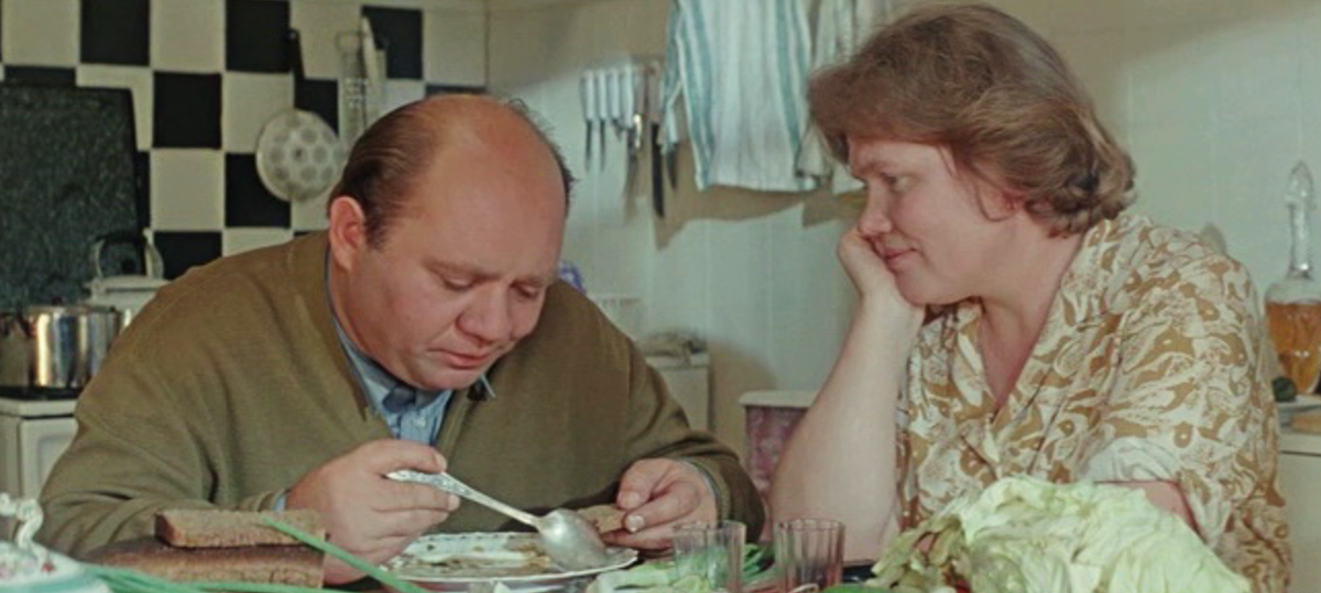 Валентина Ананьина в фильме "Белорусский вокзал"