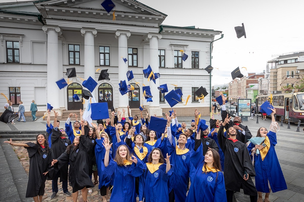    В ННГУ и его филиалах сегодня обучается свыше 27 700 человек
