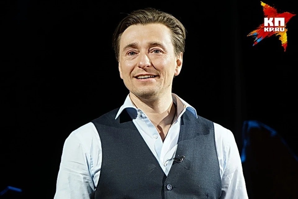    Сергей Безруков, бывая в Минске, всегда заходит в Национальный художественный музей. Татьяна ПОДЪЯБЛОНСКАЯ