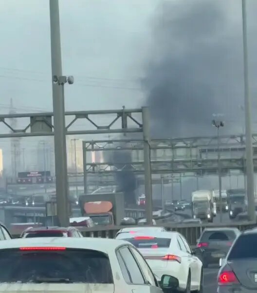    Фото: скриншот видео из telegram-канала «Мегаполис | ДТП и ЧП | Санкт-Петербург | Питер»