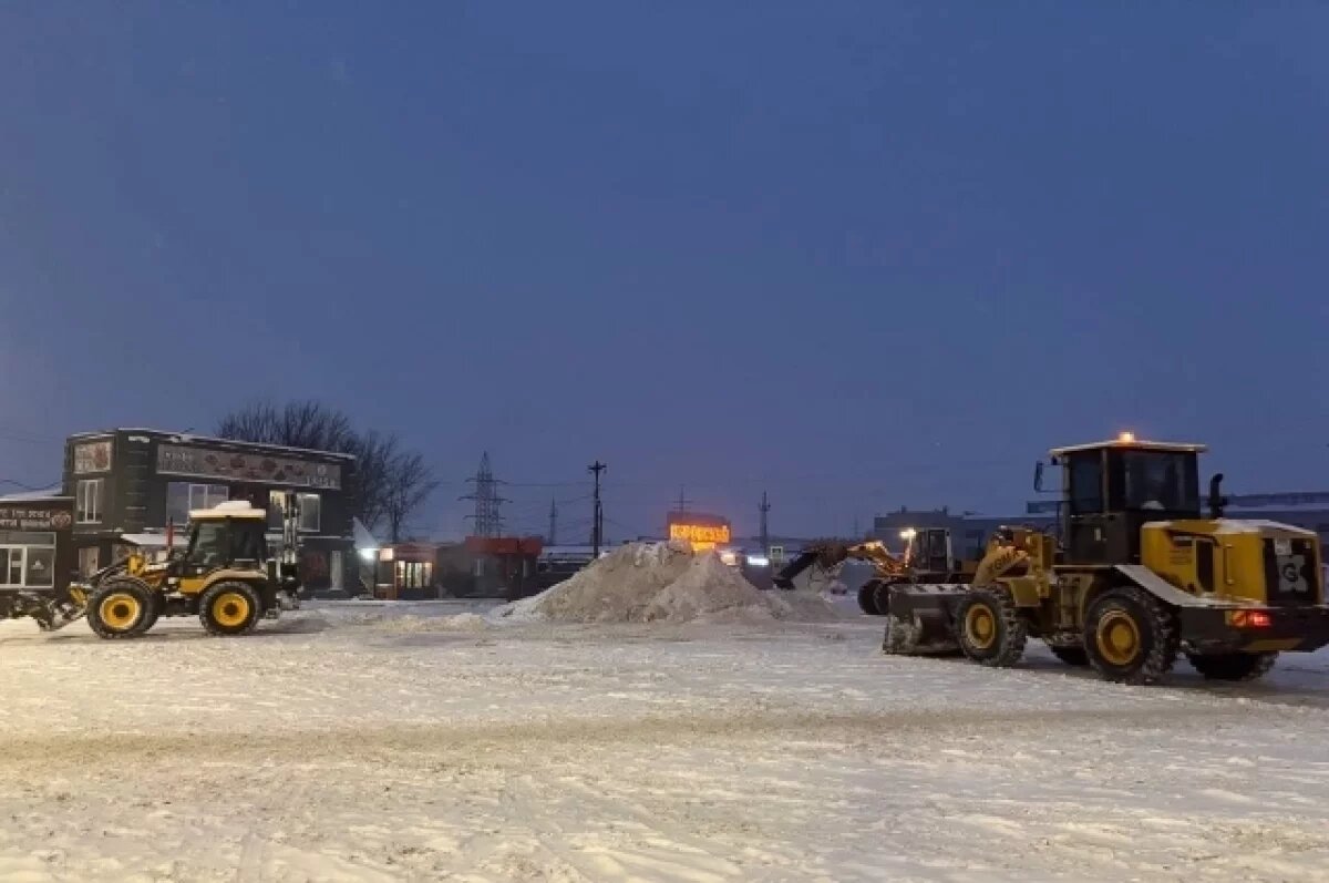    В Самаре за сутки вывезли свыше 3 тысяч тонн снега