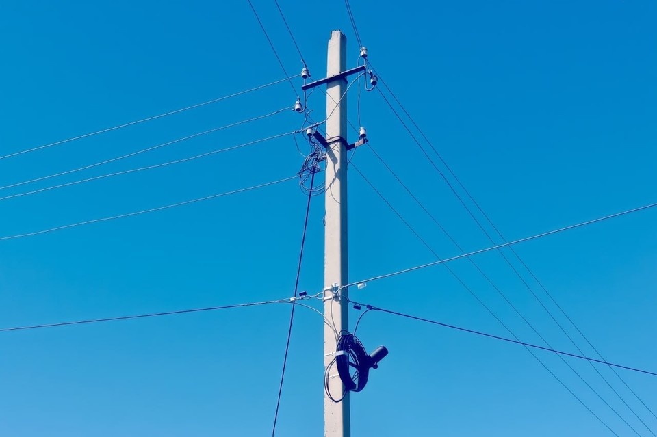    Провайдер незаконно подключился к ЛЭП. Фото: Самарский филиал "Россети Волга"
