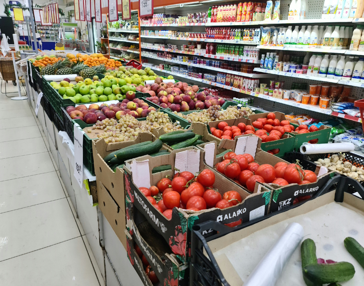 Нужно есть и грибы и помидоры и огурцы и яблоки и апельсины тоже. Но все должно быть в меру. А то если обжираться как не в себя, то конечно никогда ничего хорошего никто не получит, только все плохое накликаете на себя самих же, но мне наплевать, начихать, не жаль и все равно на таких, которые ничего не понимают.