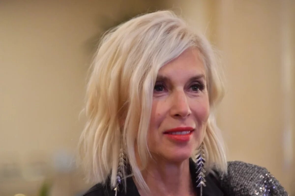    Певица Алена Свиридова объявила, что впервые стала бабушкой