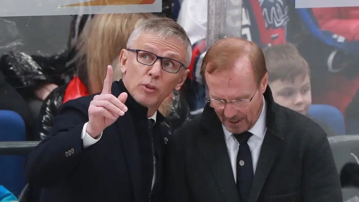    Игорь Ларионов и Михаил Васильев.Александр Федоров