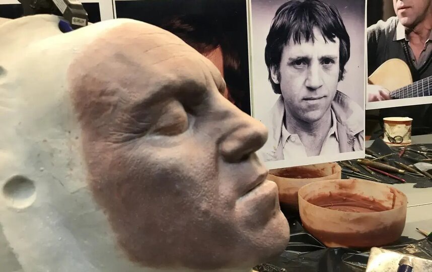    Этап скульптурирования по фотографиям.Из личного архива Петра Горшенина