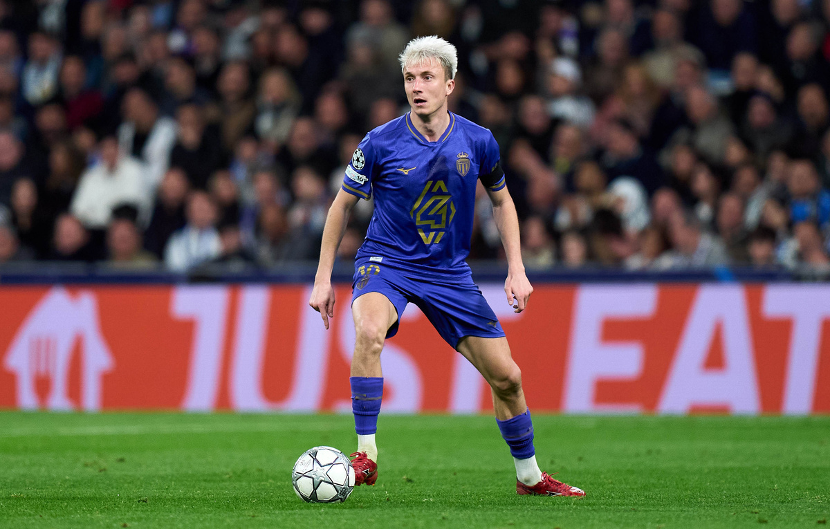    Полузащитник "Монако" Александр Головин  Angel Martinez/Getty Images