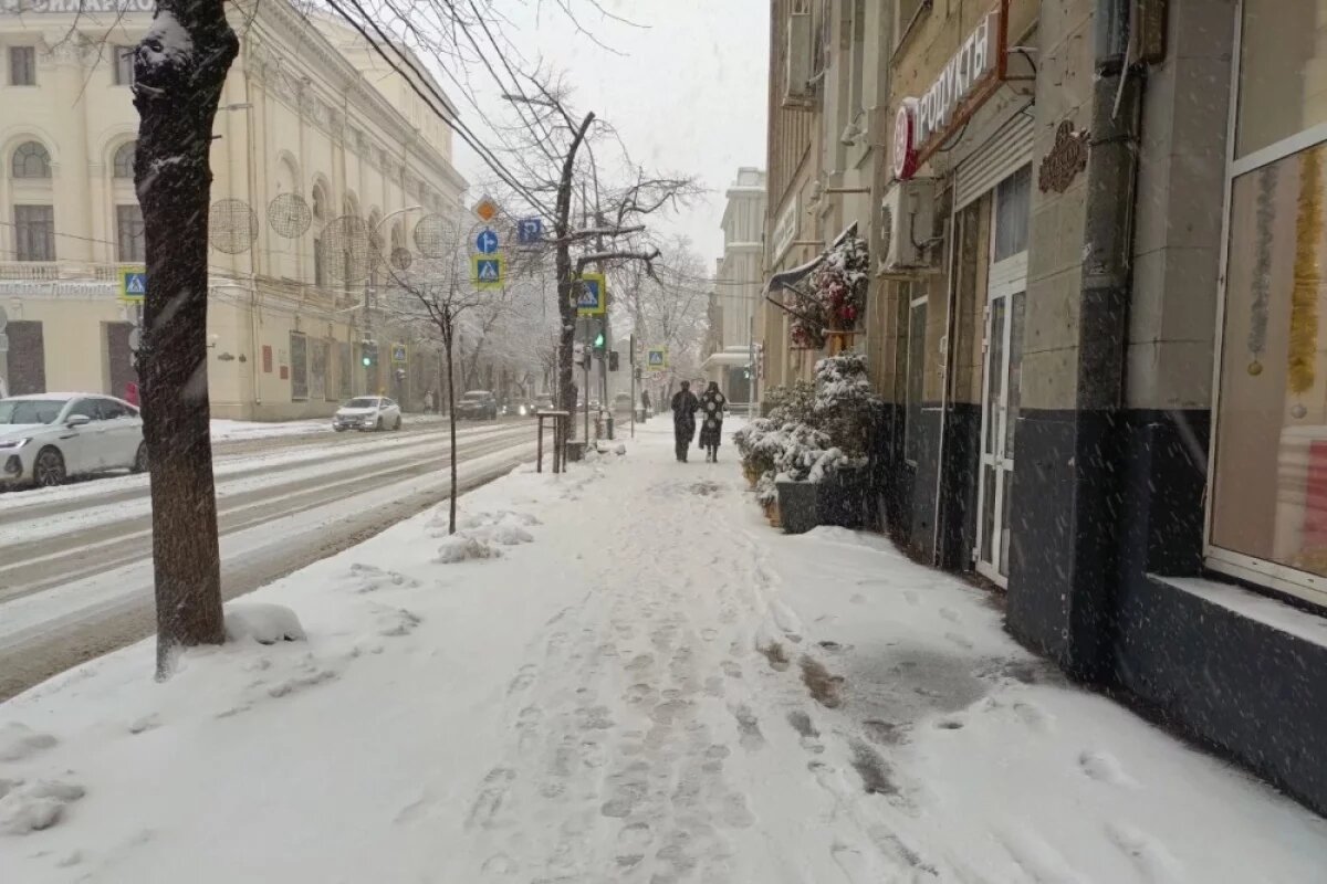    Действие штормового предупреждения на Кубани продлили до утра 27 января