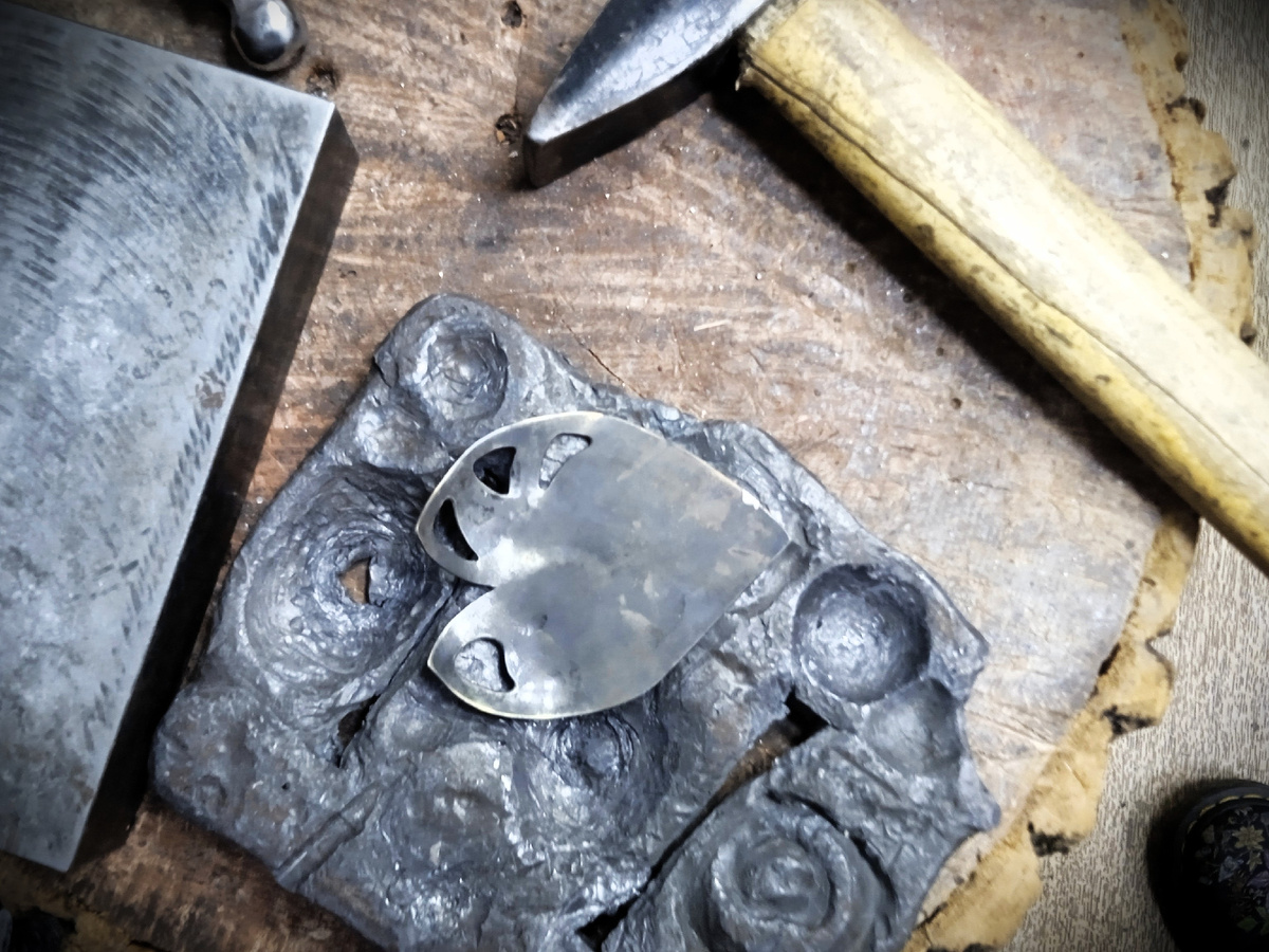 1. Фотографии из ювелирной мастерской. Авторские.