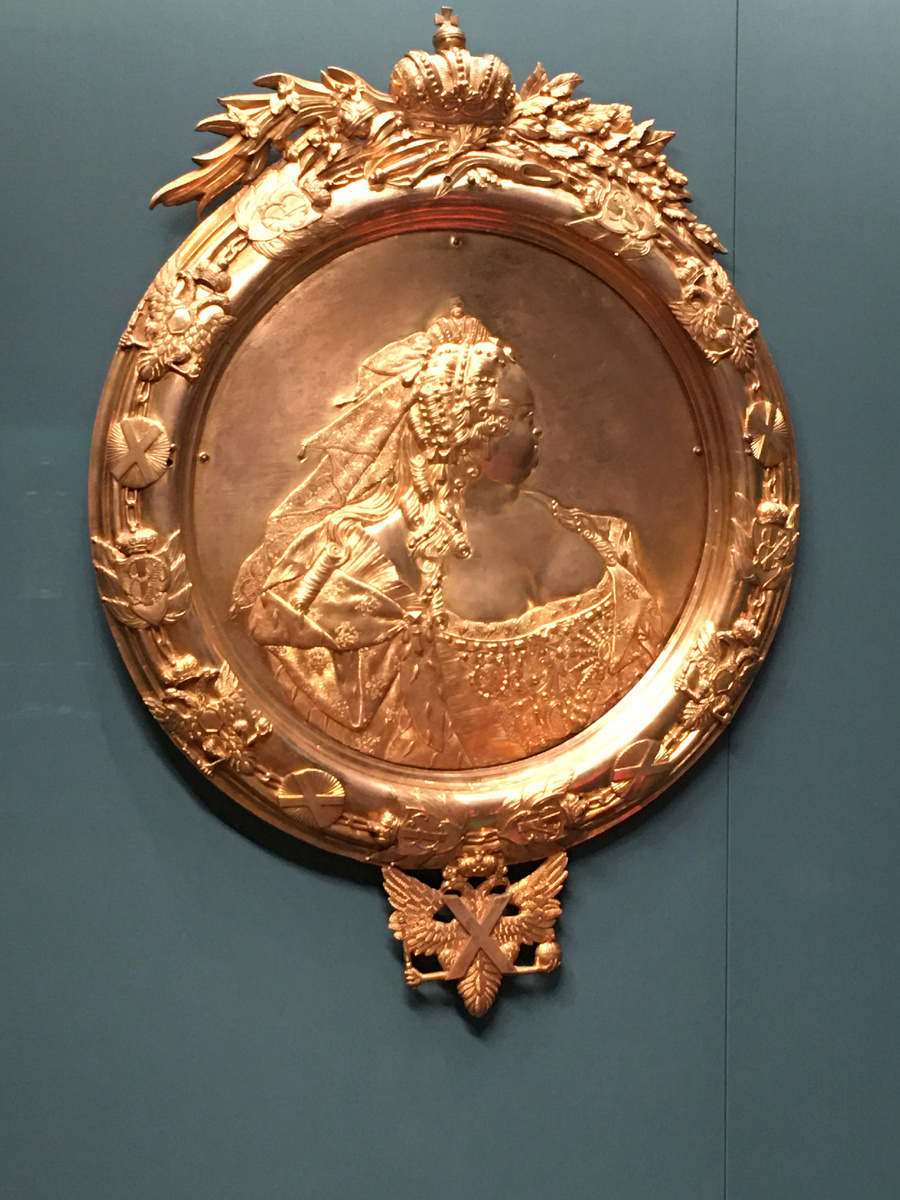 Б.К. Растрелли Портрет императрицы Елизаветы Петровны (бронза, позолота)