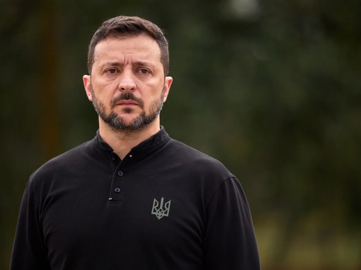     Зеленский сравнил права белорусов и собаки Лукашенко