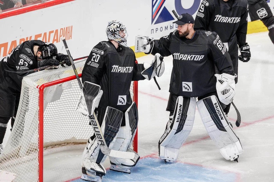    Позиция вратаря - дефицит в сегодняшнем пуле игроков КХЛ. Валерий ЗВОНАРЕВ