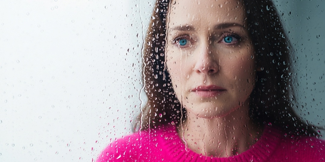 — Внуков я люблю одинаково, но квартиру отпишу только младшему, — бабушка хитро прищурилась, глядя на реакцию родни