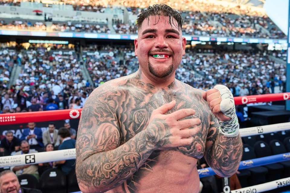 Руис стремится снова бороться за титулы спустя годы после того, как впервые завоевал их с сенсационной победой над Энтони Джошуа Фото: Марк Робинсон / Matchroom Boxing3