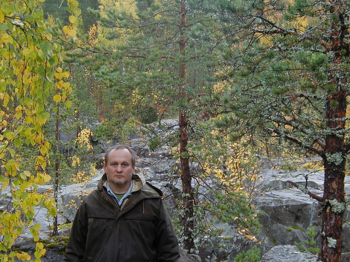 Автопортрет. 2003. Гирвас