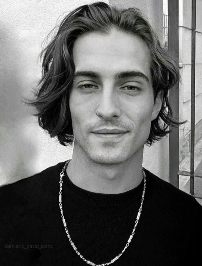 В роли Джованни итальянский певец Дамиано Давид